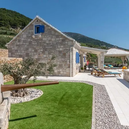 Traditional Stone Poolside In Villa Bol